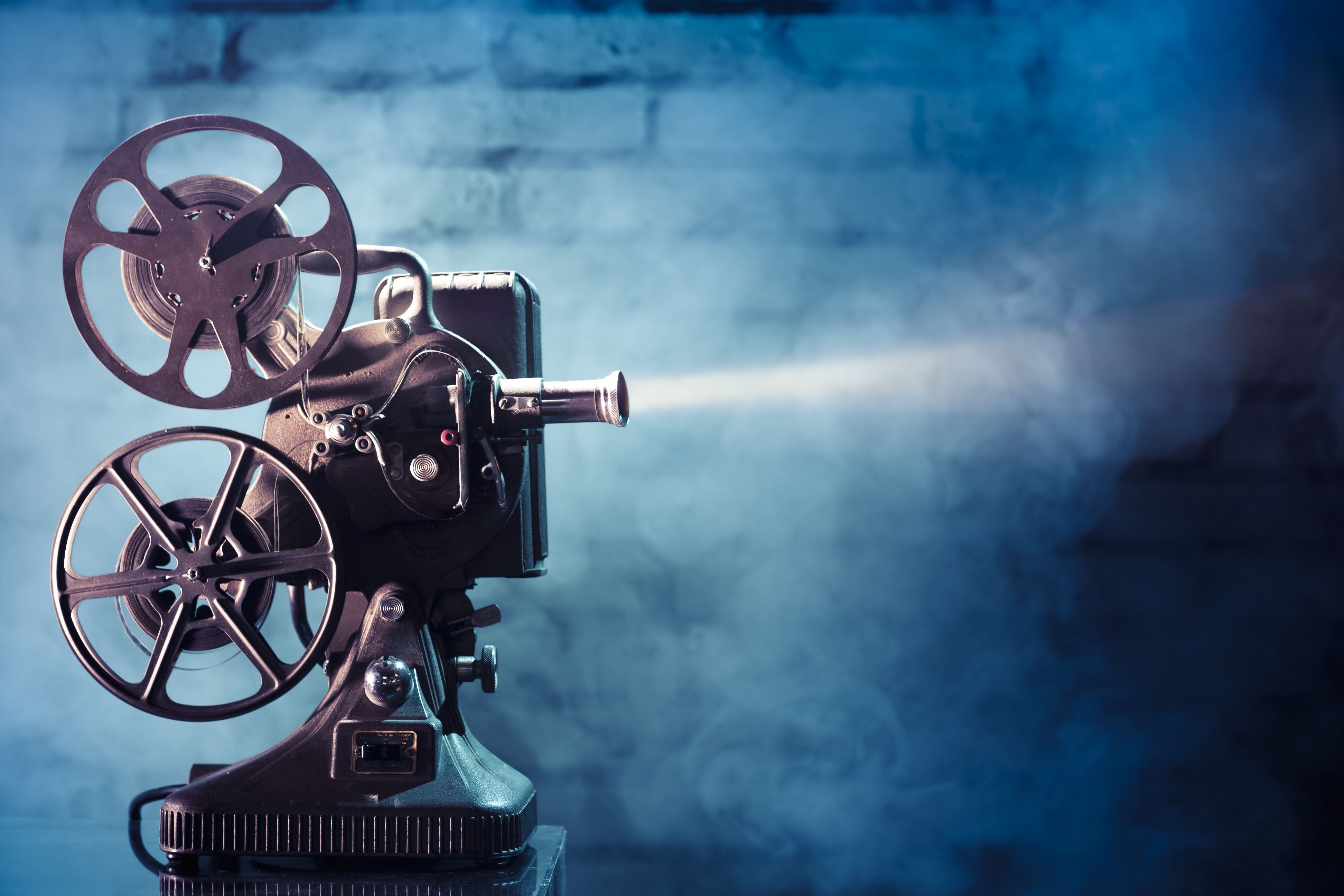چهار روش ساده یادگیری زبان انگلیسی با فیلم و سینما